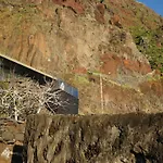 Ladeira Dos Zimbreiros - 3 Bedroom, Jacuzzi, Gym, Ac, Pool With Optional Heated Water Villa Paul do Mar (Madeira)