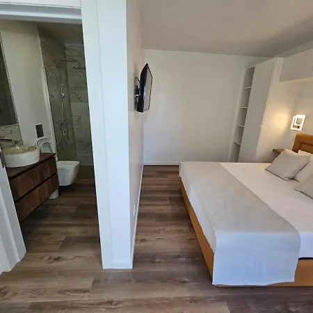 别墅 Ladeira Dos Zimbreiros - 3 Bedroom, Jacuzzi, Gym, Ac, Pool With Optional Heated Water 滨海保尔