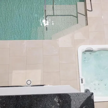 Ladeira Dos Zimbreiros - 3 Bedroom, Jacuzzi, Gym, Ac, Pool With Optional Heated Water 滨海保尔