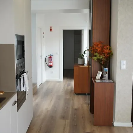Ladeira Dos Zimbreiros - 3 Bedroom, Jacuzzi, Gym, Ac, Pool With Optional Heated Water * Paul do Mar (Madeira)