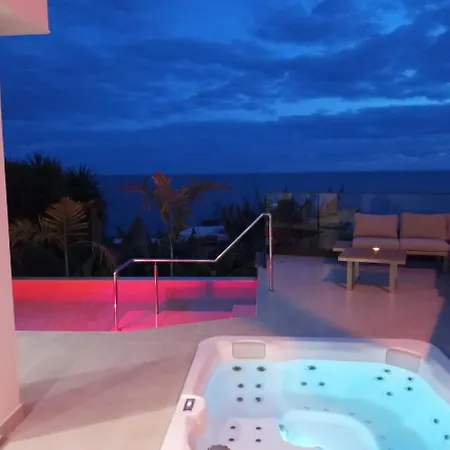 Ladeira Dos Zimbreiros - 3 Bedroom, Jacuzzi, Gym, Ac, Pool With Optional Heated Water Вилла