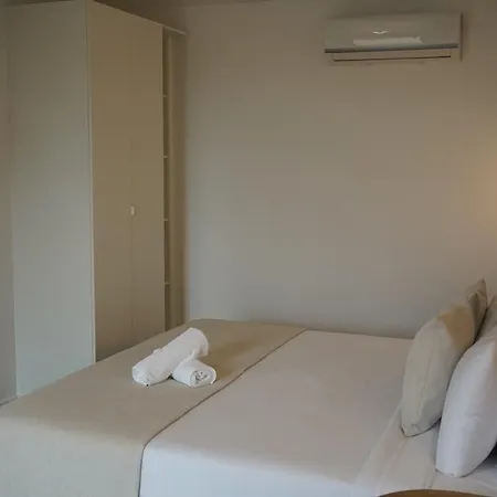 Ladeira Dos Zimbreiros - 3 Bedroom, Jacuzzi, Gym, Ac, Pool With Optional Heated Water Paul do Mar (Madeira)