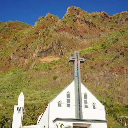 Ladeira Dos Zimbreiros - 3 Bedroom, Jacuzzi, Gym, Ac, Pool With Optional Heated Water Villa Paul do Mar (Madeira)