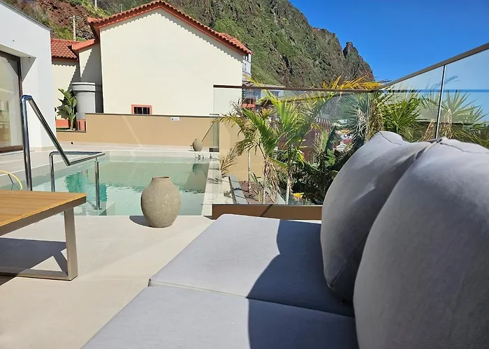 Ladeira Dos Zimbreiros - 3 Bedroom, Jacuzzi, Gym, Ac, Pool With Optional Heated Water