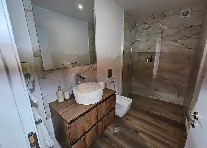 Ladeira Dos Zimbreiros - 3 Bedroom, Jacuzzi, Gym, Ac, Pool With Optional Heated Water *